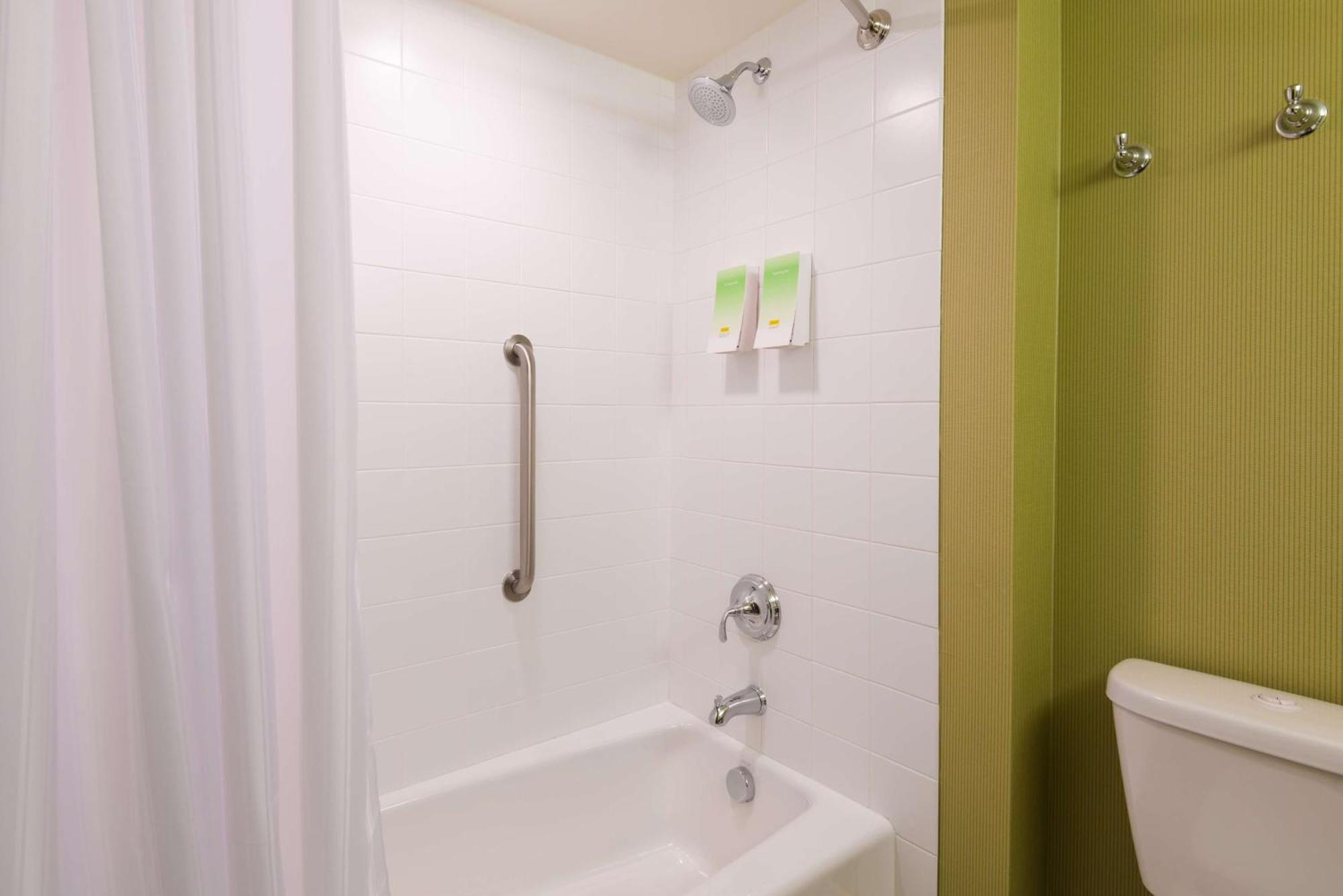 Home2 Suites By Hilton Buffalo Airport/ Galleria Mall Cheektowaga Εξωτερικό φωτογραφία