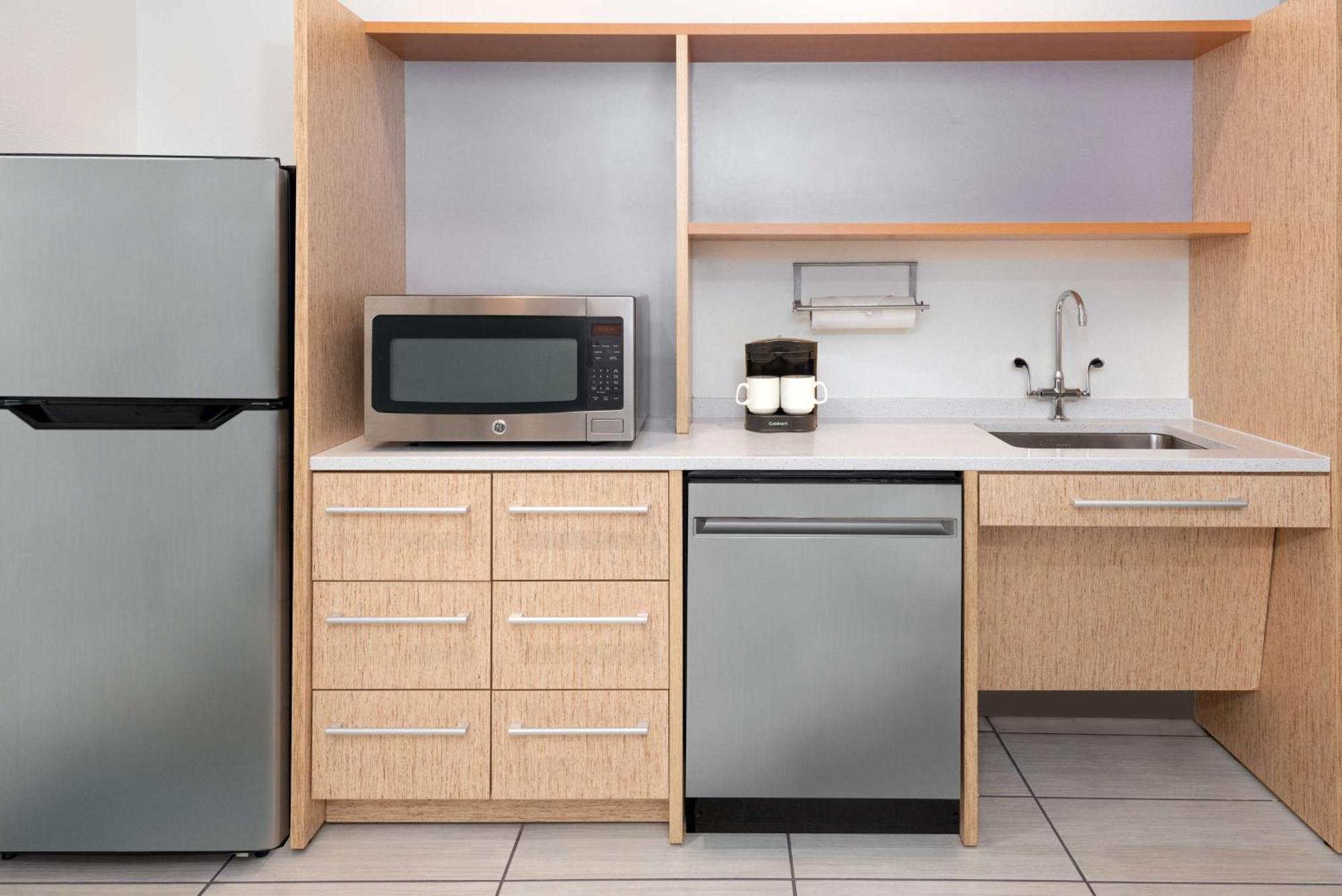 Home2 Suites By Hilton Buffalo Airport/ Galleria Mall Cheektowaga Εξωτερικό φωτογραφία