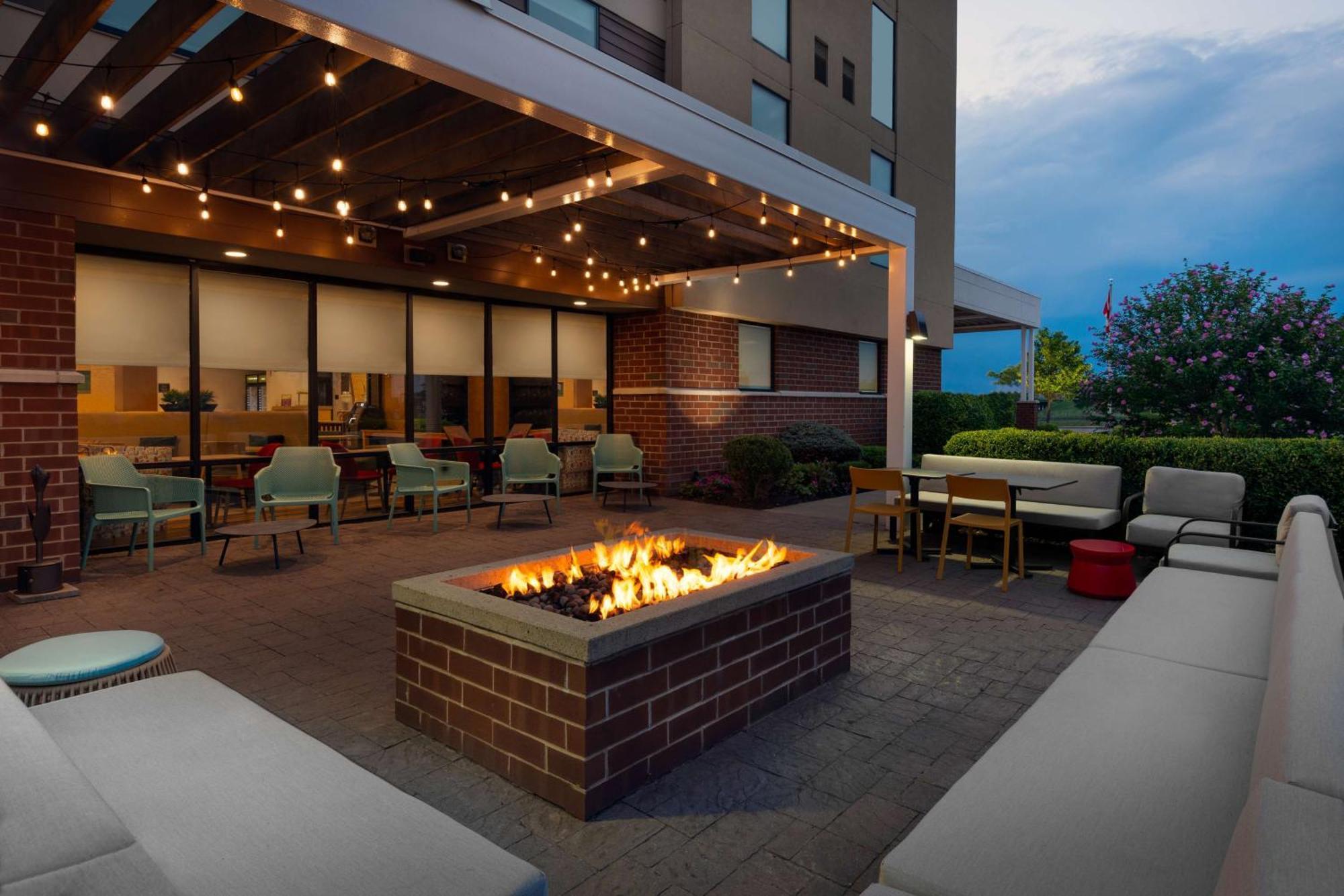 Home2 Suites By Hilton Buffalo Airport/ Galleria Mall Cheektowaga Εξωτερικό φωτογραφία